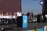 De Campaña: Massa, ante una multitud en el Hipódromo de Tucumán