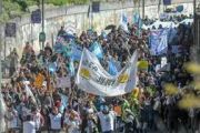 Una multitud repudió el autoritarismo de Morales
